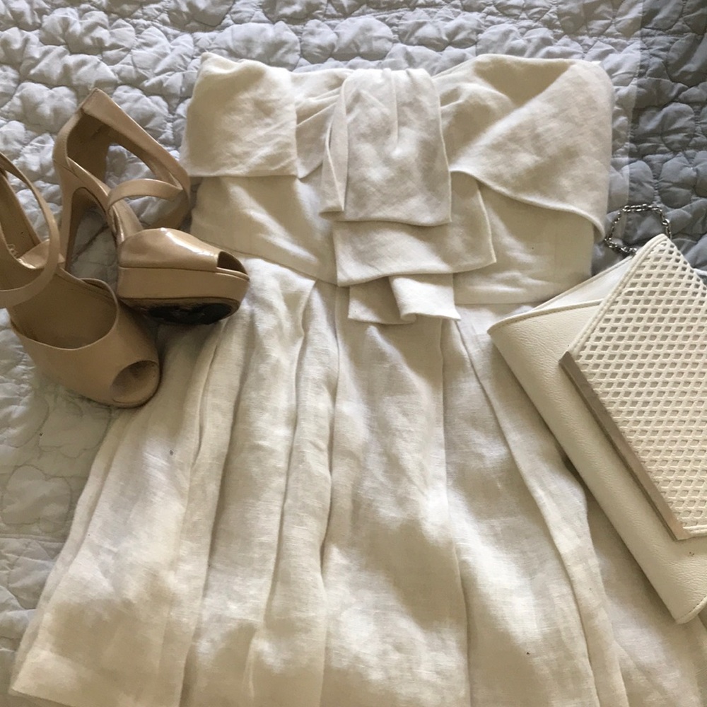 BCBG NWT White STRAPLESS Cocktail Dress